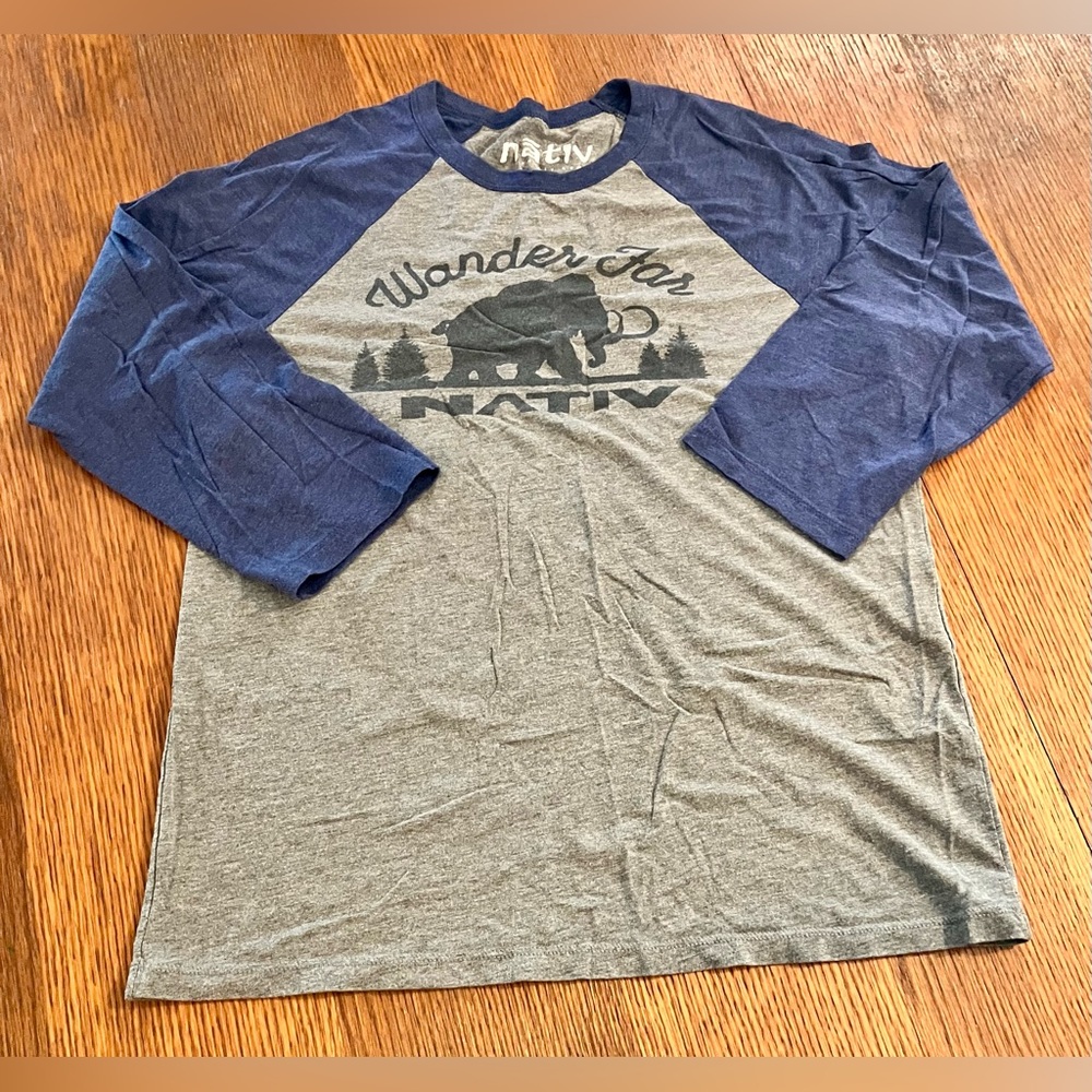 Nativ Blue and Gray Graphic 3/4 Sleeve Tee